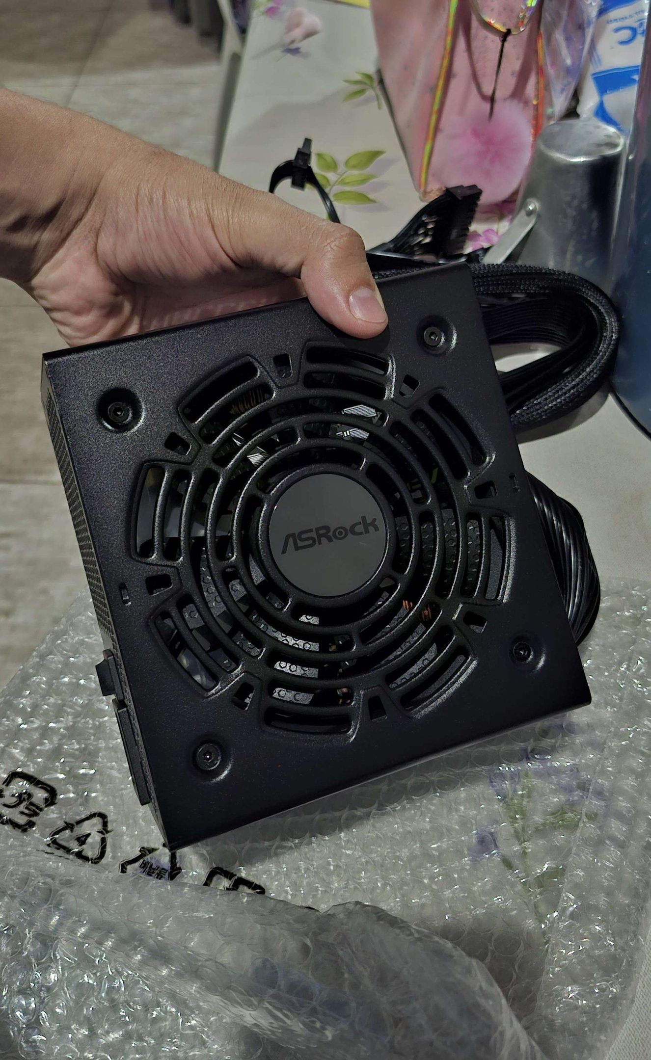 Fonte ASRock 650W 80 Plus Bronze ATX 2.52 | KaBuM!
