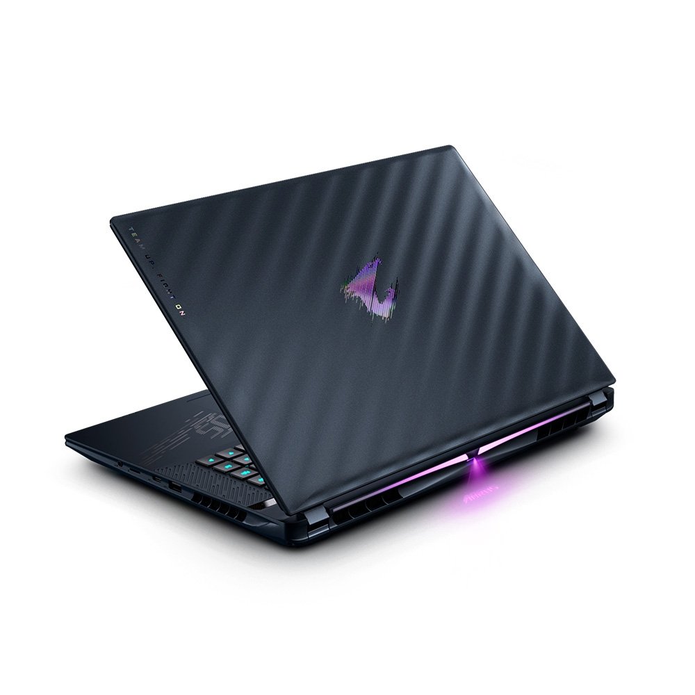 Imagem 4 de 9 do produto Notebook Gamer Gigabyte AORUS MASTER 16, 16" OLED QHD 240Hz, Ultra 9 275HX, 32GB, 1TB SSD, NVIDIA RTX 5080, W11 Home - BYHC5USE64SH