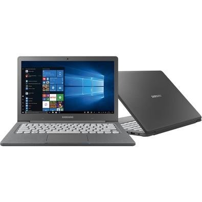 O Samsung Notebook Flash é um dispositivo de estilo único que dá um up no seu look, esteja em suas mãos ou na sua mesa. Construído para encaixar em su