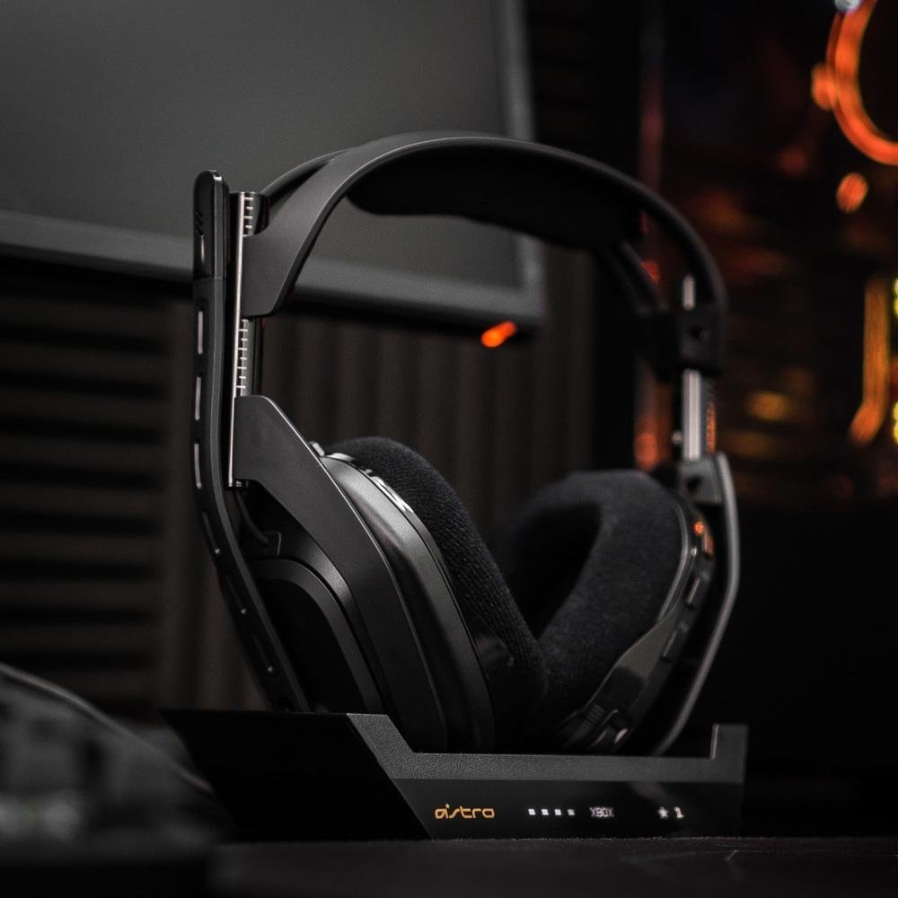 Imagem 10 de 11 do produto Headset Gamer Sem Fio Astro A50 + Base Station Gen 4 com Áudio Dolby Atmos para Xbox Series, Xbox One, PC, Mac - Preto - 939-001681