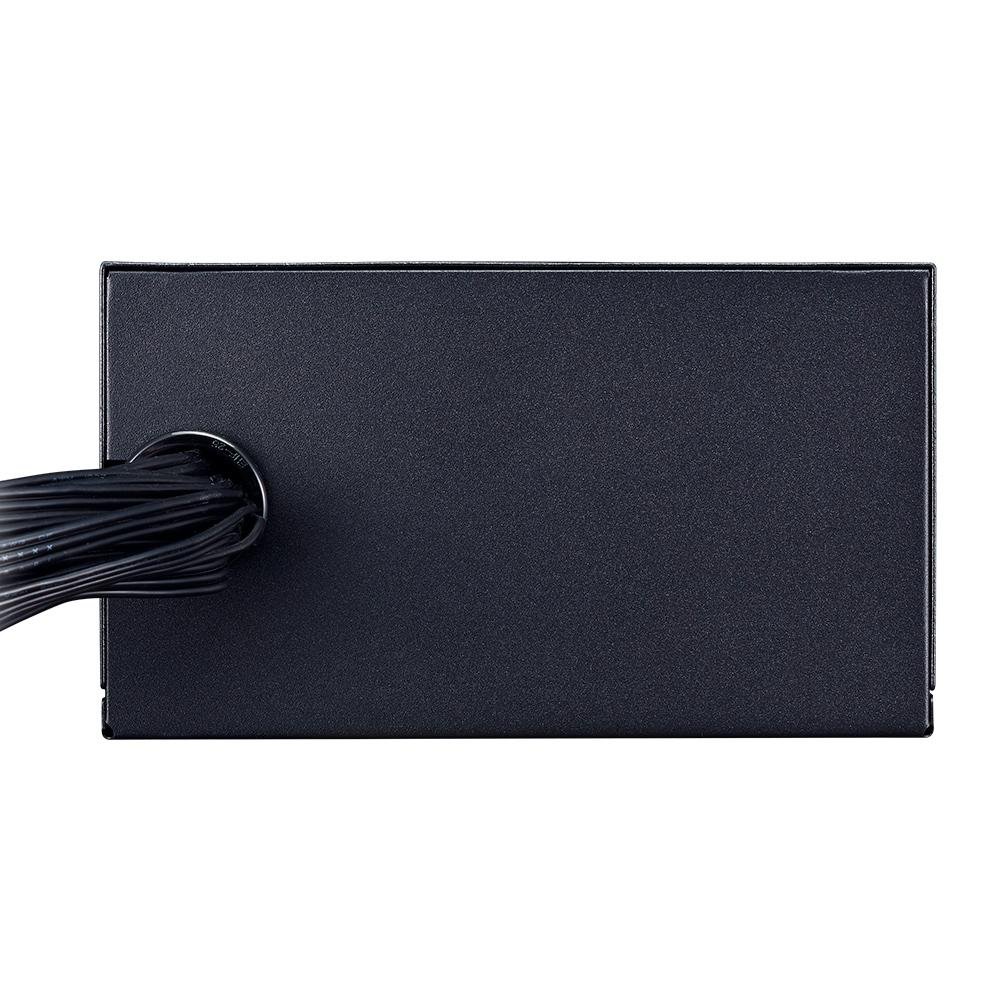 Imagem 6 de 9 do produto Fonte Cooler Master MWE V2, 450W, 80 Plus Bronze - MPE-4501-ACAAB-WO