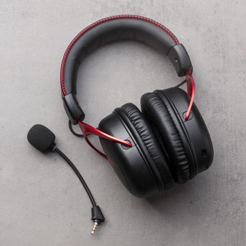 Headset Gamer HyperX Cloud II Sem Fio Som Surround 7.1, Drivers 53mm, Preto e Vermelho - 4P5K4AA Headset Gamer HyperX Cloud II Sem Fio Som Surround 7.1, Drivers 53mm, Preto e Vermelho - 4P5K4AA