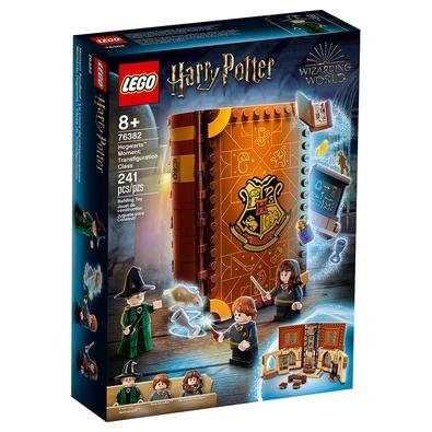 LEGO Harry Potter Hogwarts Moment: Transfiguration Class (76382) é um playset instantâneo escondido dentro de um manual de tijolos. As crianças abrem