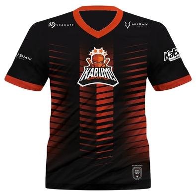 Agora você pode vestir o manto dos Ninjas do KaBuM! onde você quiser. A Camiseta Uniforme Oficial KaBuM! Esports 2021 possui as já consagradas cores d