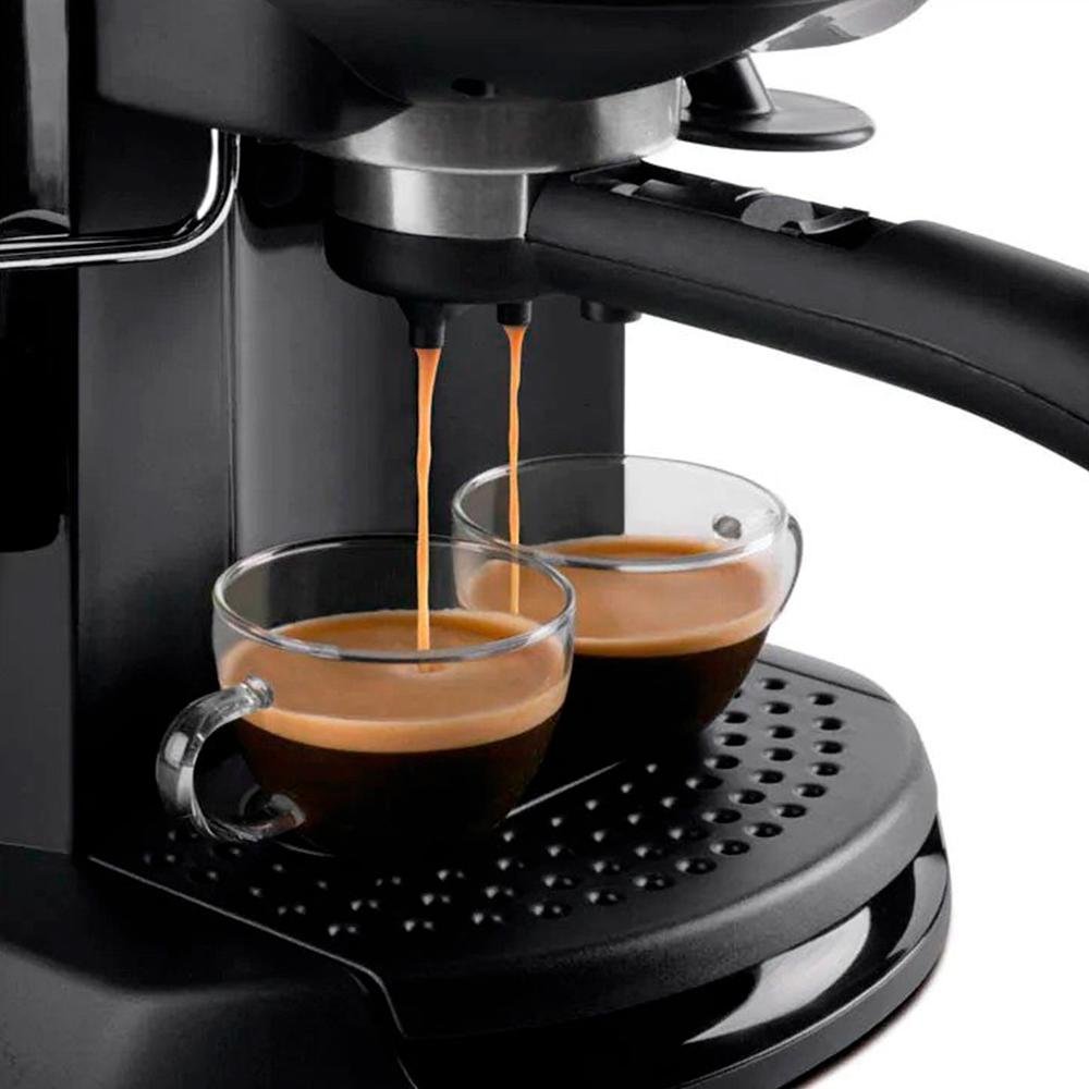 Imagem 5 de 6 do produto Máquina de Café DeLonghi Expresso Manual EC220.CD 1100W, 15 BAR, 127V, Preto - 0132151067