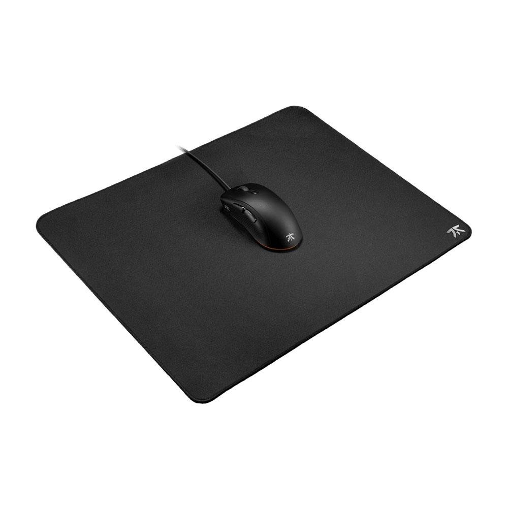 Imagem 2 de 4 do produto Mousepad Gamer Fnatic Dash L, Baixa Fricção, Grande (487x372mm, Preto) - C-MP0004