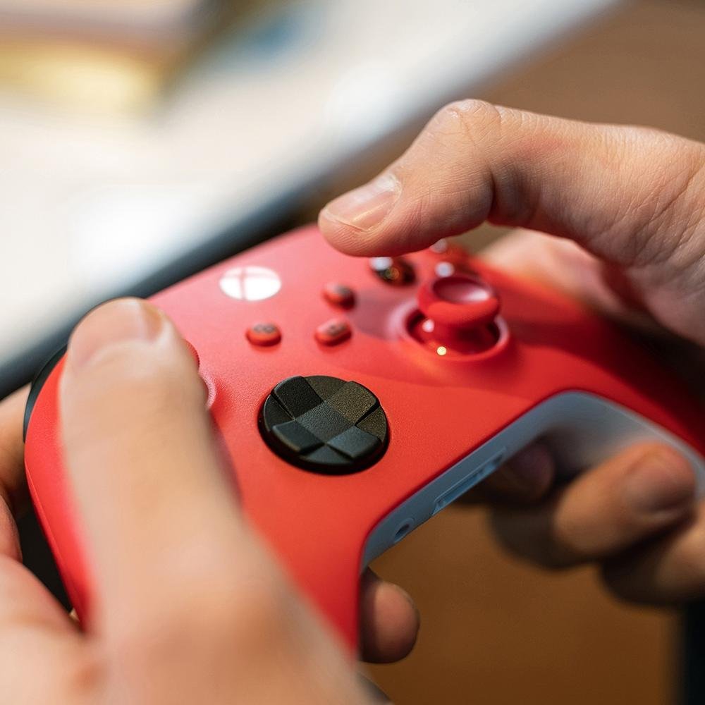 Imagem 12 de 15 do produto Controle Sem Fio Xbox Pulse Red - QAU-00066