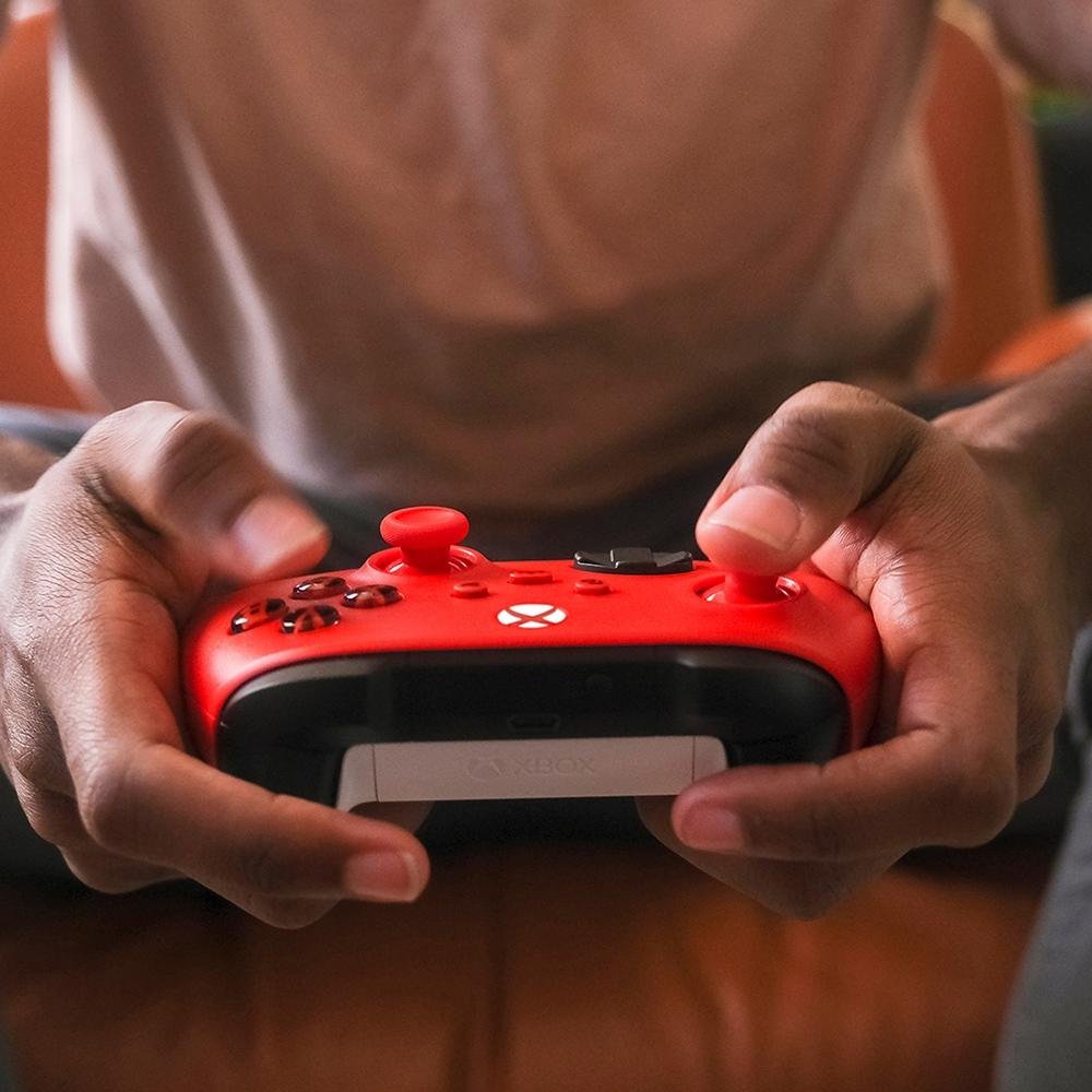 Imagem 14 de 15 do produto Controle Sem Fio Xbox Pulse Red - QAU-00066