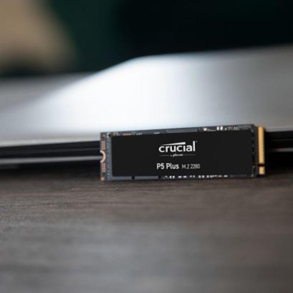 Imagem 2 de 3 do produto SSD Crucial P5 Plus, 500GB, M.2, PCIe, NVMe, Leitura: 6600MB/s e Gravação: 4000MB/s, Preto - CT500P5PSSD8