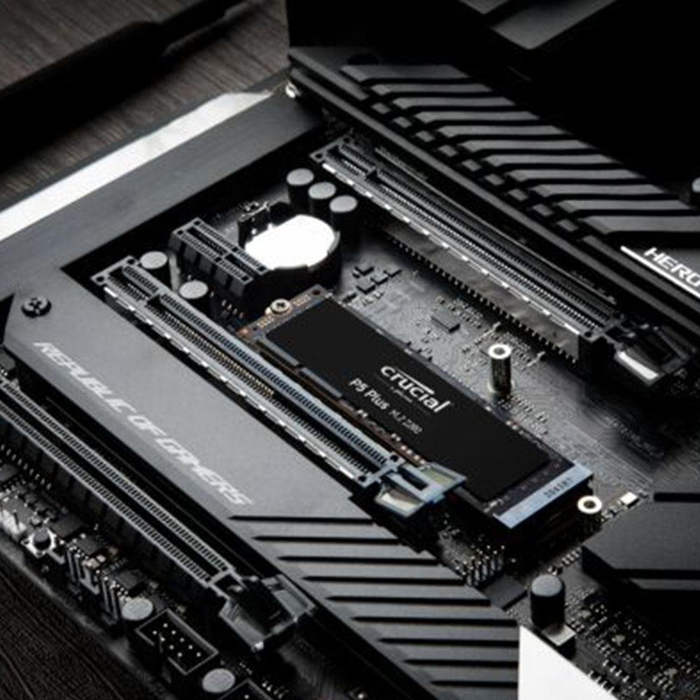 Imagem 3 de 3 do produto SSD Crucial P5 Plus, 500GB, M.2, PCIe, NVMe, Leitura: 6600MB/s e Gravação: 4000MB/s, Preto - CT500P5PSSD8