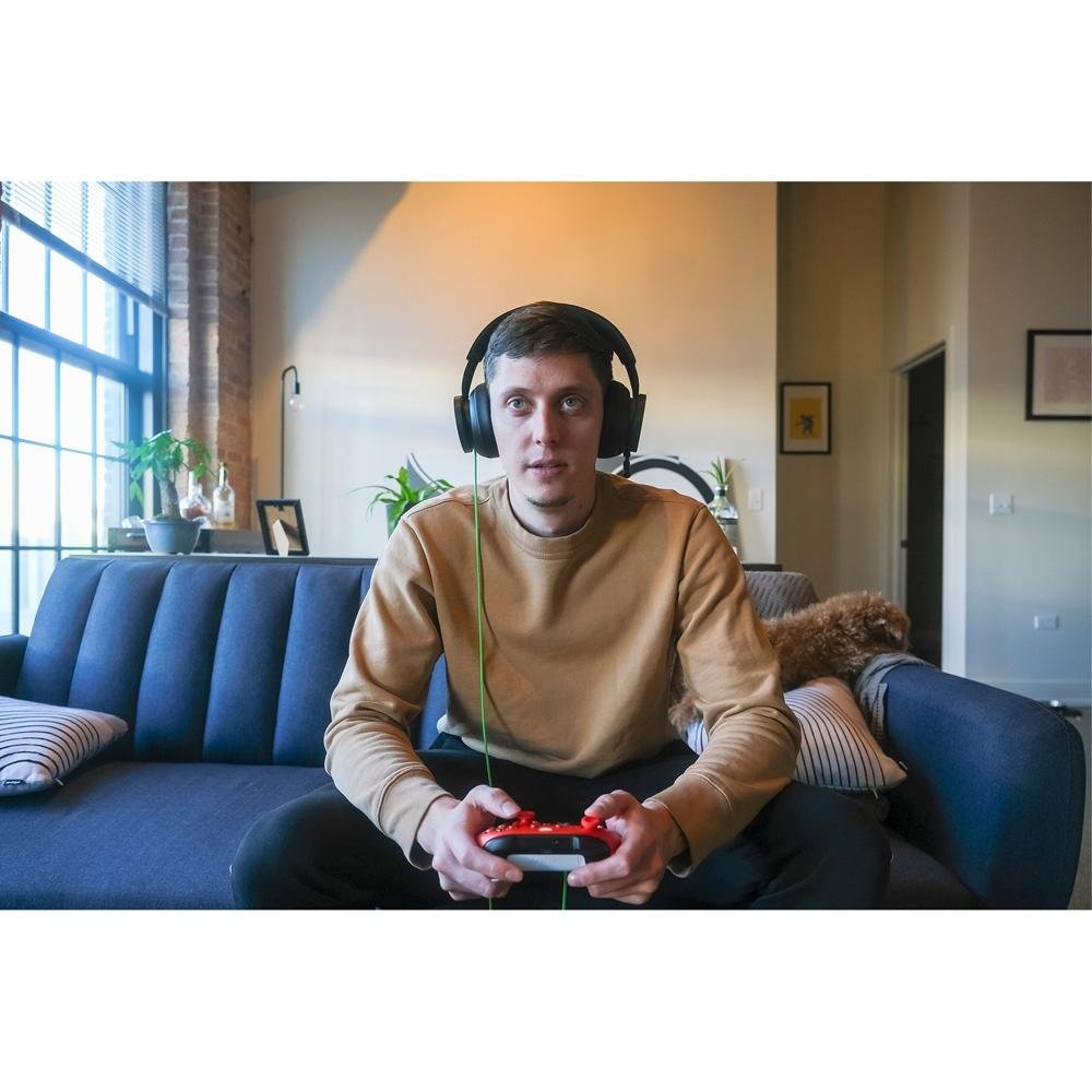 Imagem 8 de 10 do produto Headset Gamer Xbox, Som Surround, Dolby Atmos, Drivers 40mm, P2, Preto - 8LI-00001