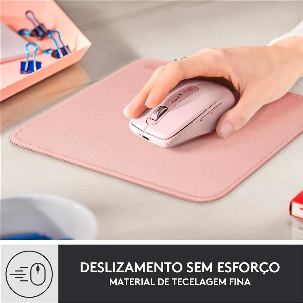Mousepad Studio Series Logitech Portátil, 200x300mm, Antiderrapante, Resistente a Derramamentos, Rosa - 956-000037 Mousepad Studio Series Logitech Portátil, 200x300mm, Antiderrapante, Resistente a Derramamentos, Rosa - 956-000037