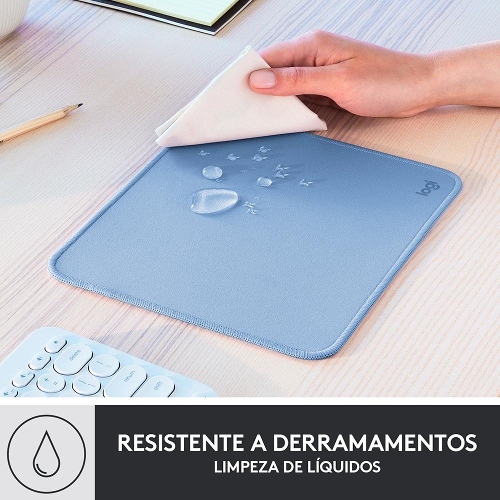 Imagem 3 de 8 do produto Mousepad Studio Series Logitech Portátil, 230x200mm, Antiderrapante, Resistente a Derramamentos, Azul - 956-000038