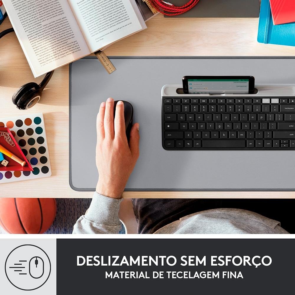 Mousepad Desk Mat Logitech Studio Series, Grande 300x700mm, Antiderrapante, Design Resistente a Respingos, Cinza - 956-000047 Mousepad Desk Mat Logitech Studio Series, Grande 300x700mm, Antiderrapante, Design Resistente a Respingos, Cinza - 956-000047