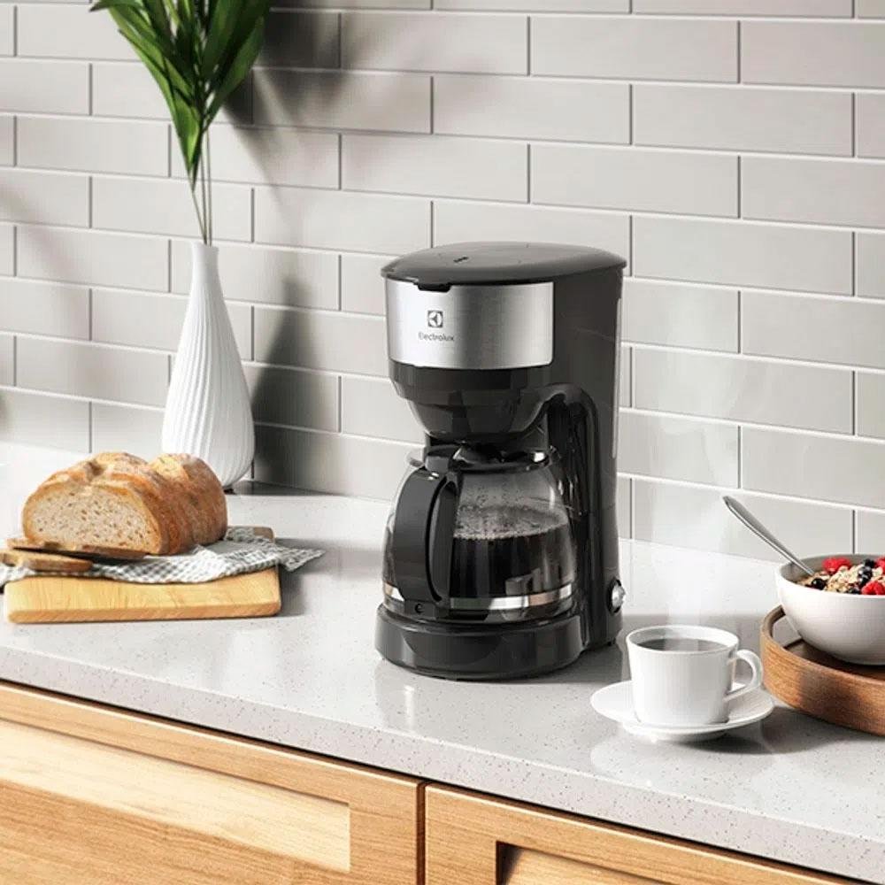 Cafeteira Elétrica Electrolux Inox 30 Xícaras Efficient (ECM20) 127V - ECM20