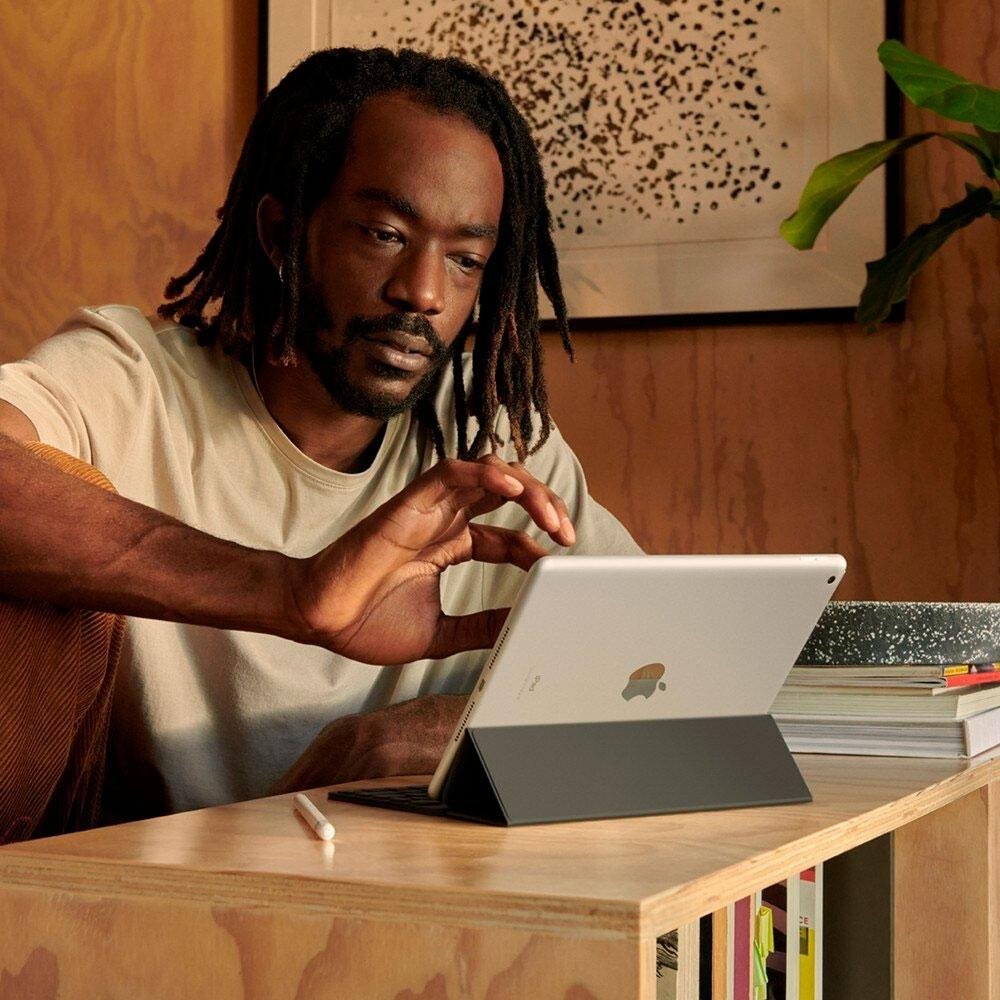 Imagem 8 de 8 do produto iPad 9ª geração Apple, 10.2", 64GB, A13 Bionic, Wi-Fi, Câmera 8MP, iPadOS 15, Cinza Espacial - MK2K3BZ/A