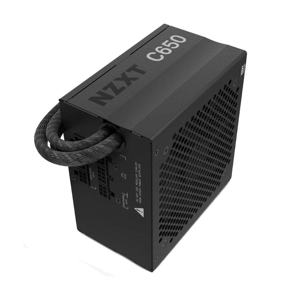 Fonte NZXT C Series, 650W, 80 Plus Bronze, Semi Modular, Com Cabo, Preto - PA-6B1BB-US Fonte NZXT C Series, 650W, 80 Plus Bronze, Semi Modular, Com Cabo, Preto - PA-6B1BB-US