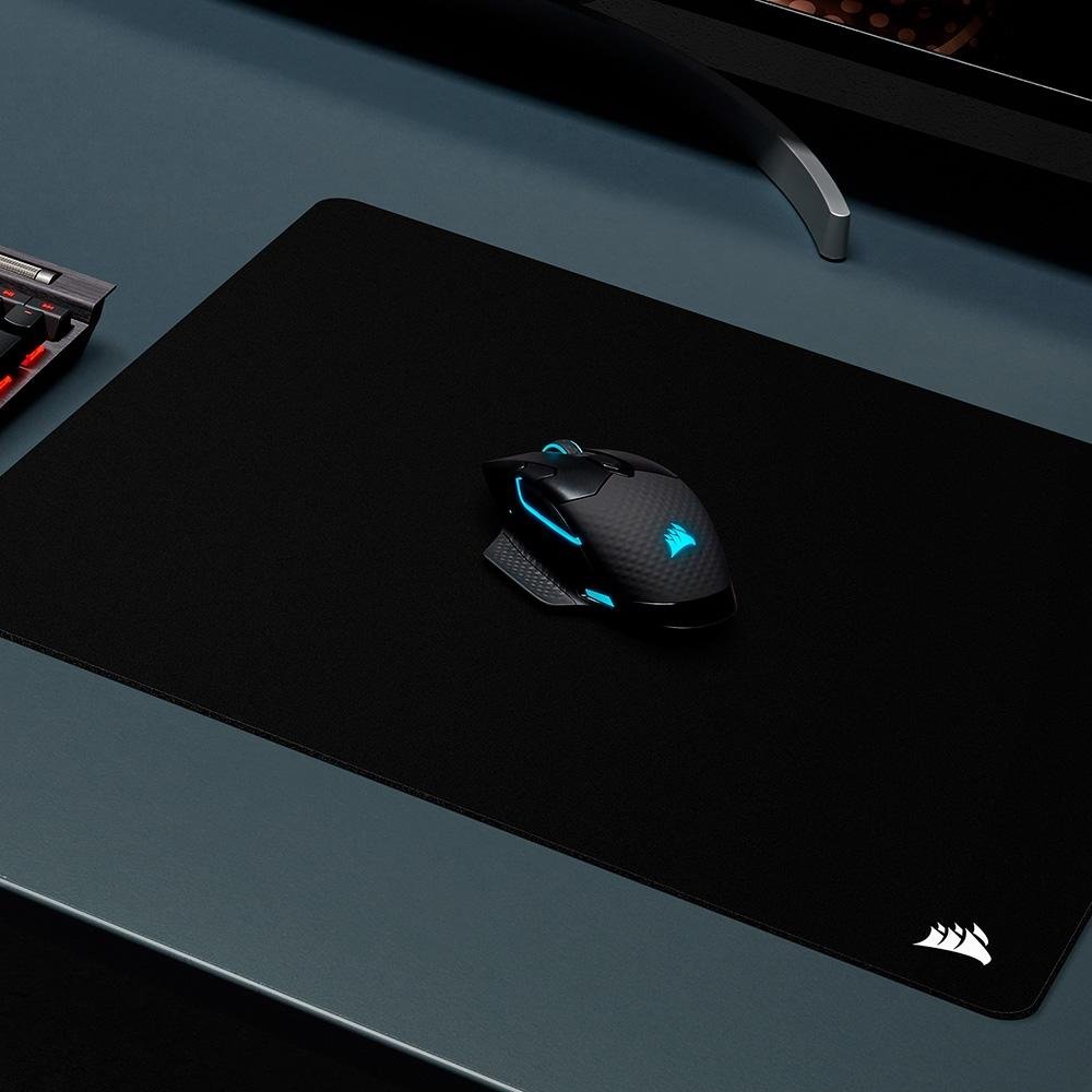 Imagem 9 de 20 do produto Mousepad Gamer Corsair MM200 PRO XL, Grande (450x400mm), Preto - CH-9412660-WW