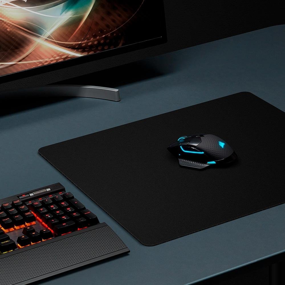 Imagem 11 de 20 do produto Mousepad Gamer Corsair MM200 PRO XL, Grande (450x400mm), Preto - CH-9412660-WW