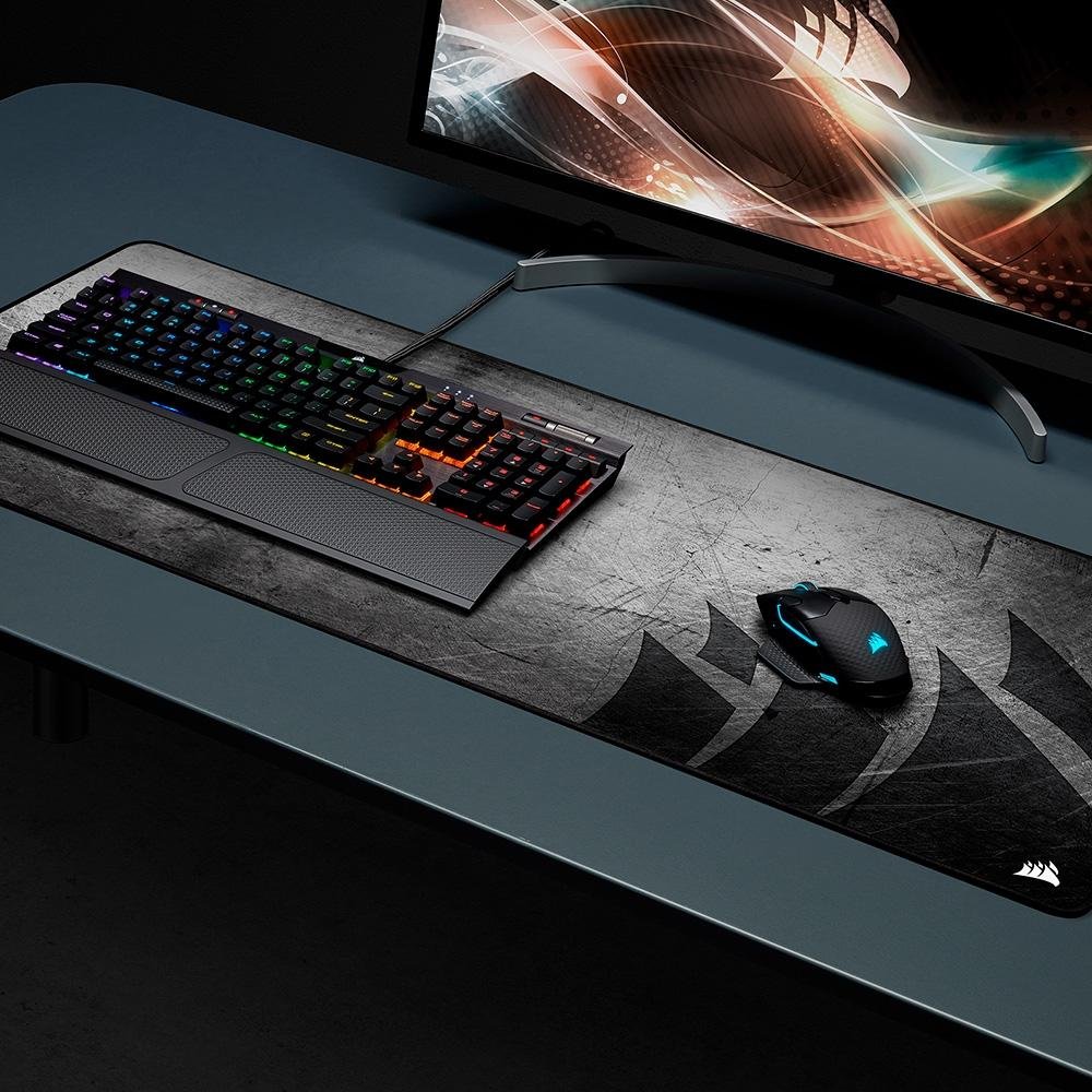Mousepad Gamer Corsair MM350 PRO XL Estendido, (930x400mm), Resistente a Respingos, Preto - CH-9413771-WW