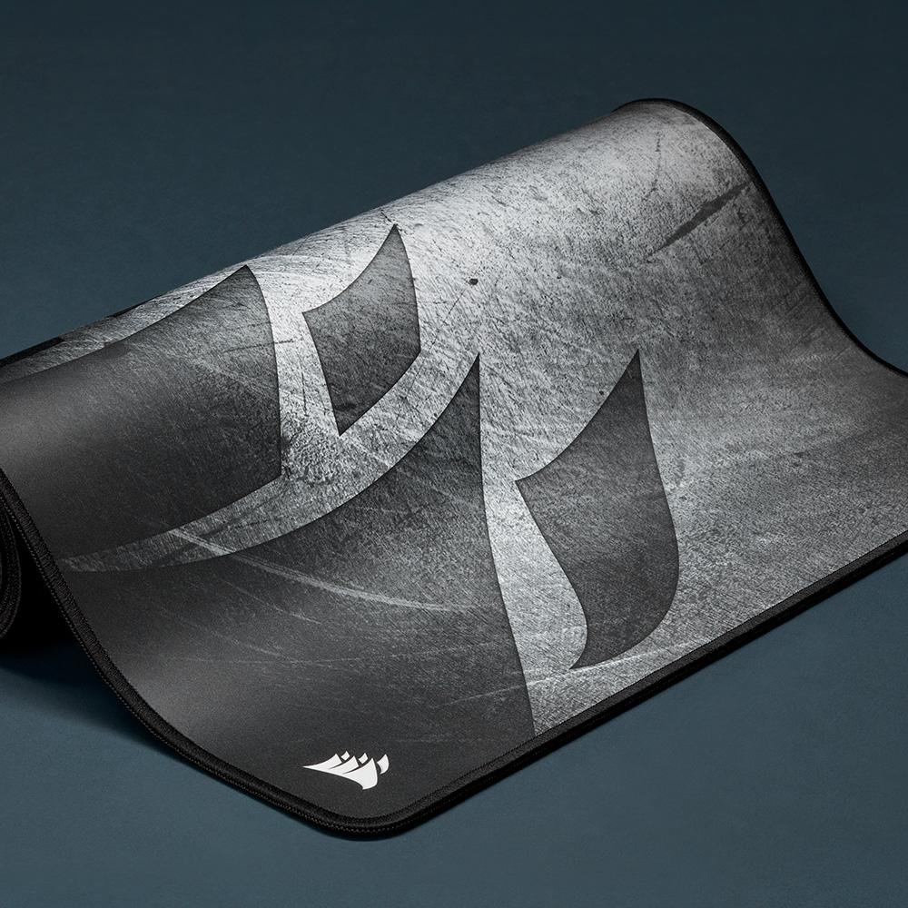 Mousepad Gamer Corsair MM350 PRO XL Estendido, (930x400mm), Resistente a Respingos, Preto - CH-9413771-WW