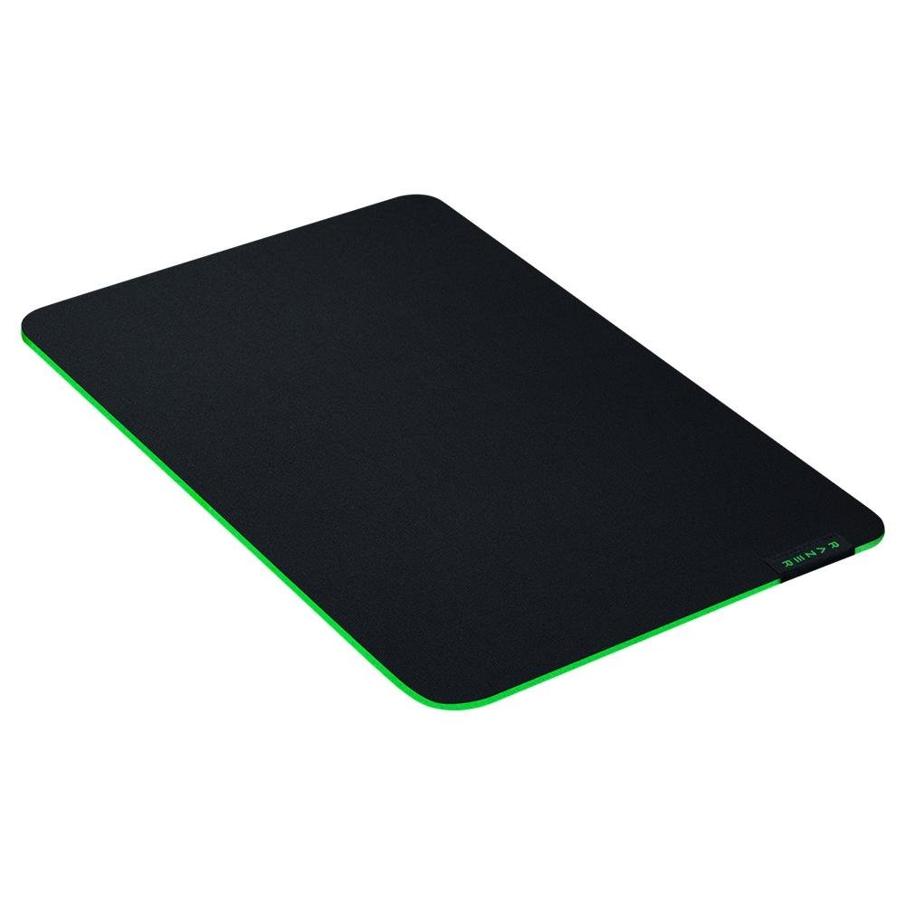 Kit Gamer Razer Victory Bundle, Mouse Gaming Viper, 16.000DPI + Mousepad Gigantus V2, Macio, Preto - RZ83-02550100-B3U1