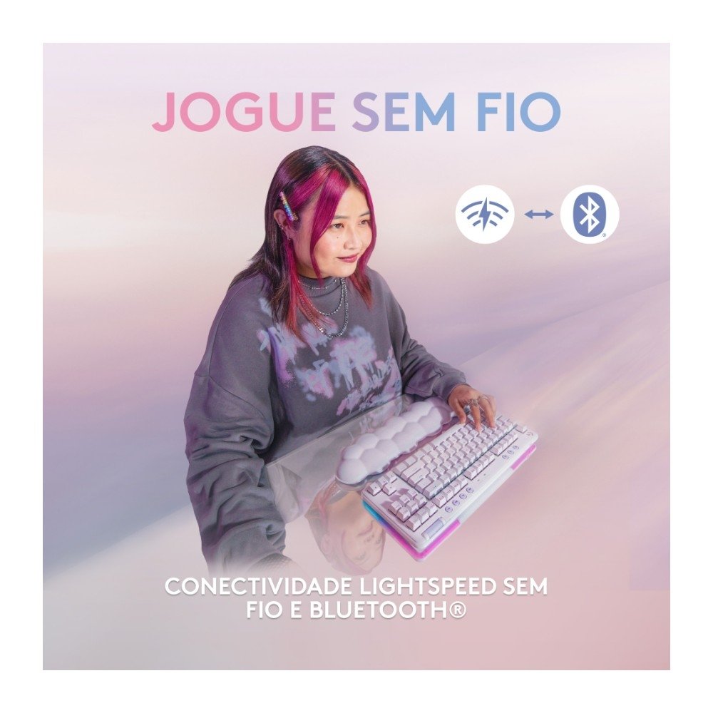 Teclado Mecânico Gamer Sem Fio Logitech G715 LIGHTSPEED Switch GX Brown Tactile, RGB, Layout ABNT, Apoio em Formato de Nuvem - 920-010702 Teclado Mecânico Gamer Sem Fio Logitech G715 LIGHTSPEED Switch GX Brown Tactile, RGB, Layout ABNT, Apoio em Formato de Nuvem - 920-010702