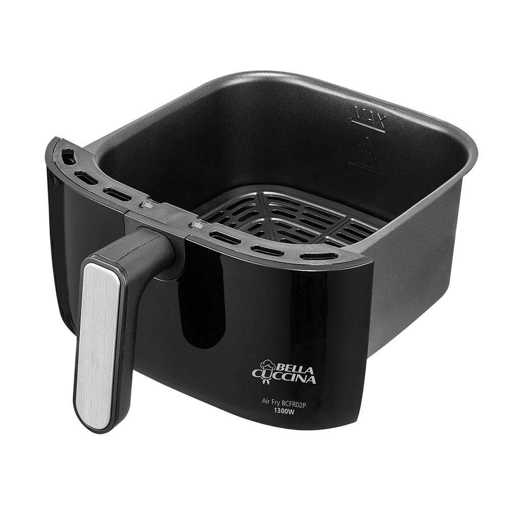 Imagem 10 de 14 do produto Fritadeira Air Fryer Sem Óleo Britânia, Bella Cuccina BCFR02P 3L, 1300W, 127V, Antiaderente, Preto - 63801082
