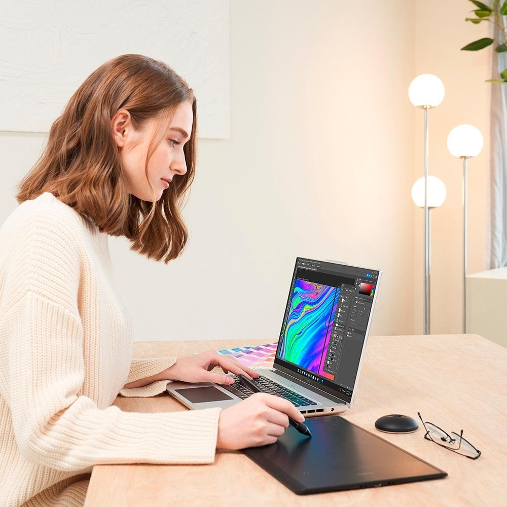 Imagem 11 de 12 do produto Notebook Gamer Gigabyte AERO 16 Intel Core i7-12700H, 16GB RAM, GeForce RTX3070 Ti, SSD 1TB, 16 4K UHD OLED, Win 11 Pro, Preto - XE5-73BR934HP