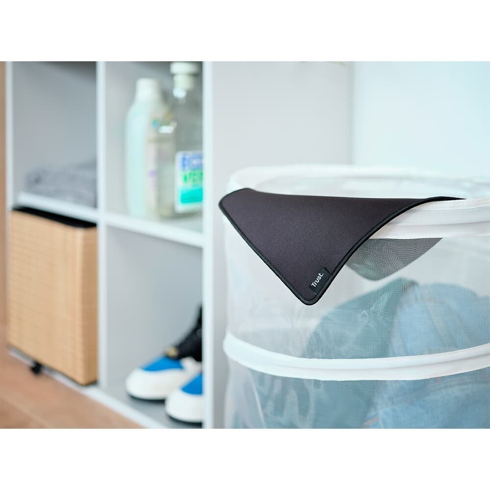 Imagem 5 de 11 do produto Mousepad Trust Boye Médio (250x210mm), Bordas Costuradas, Antiderrapante, Preto - 24743