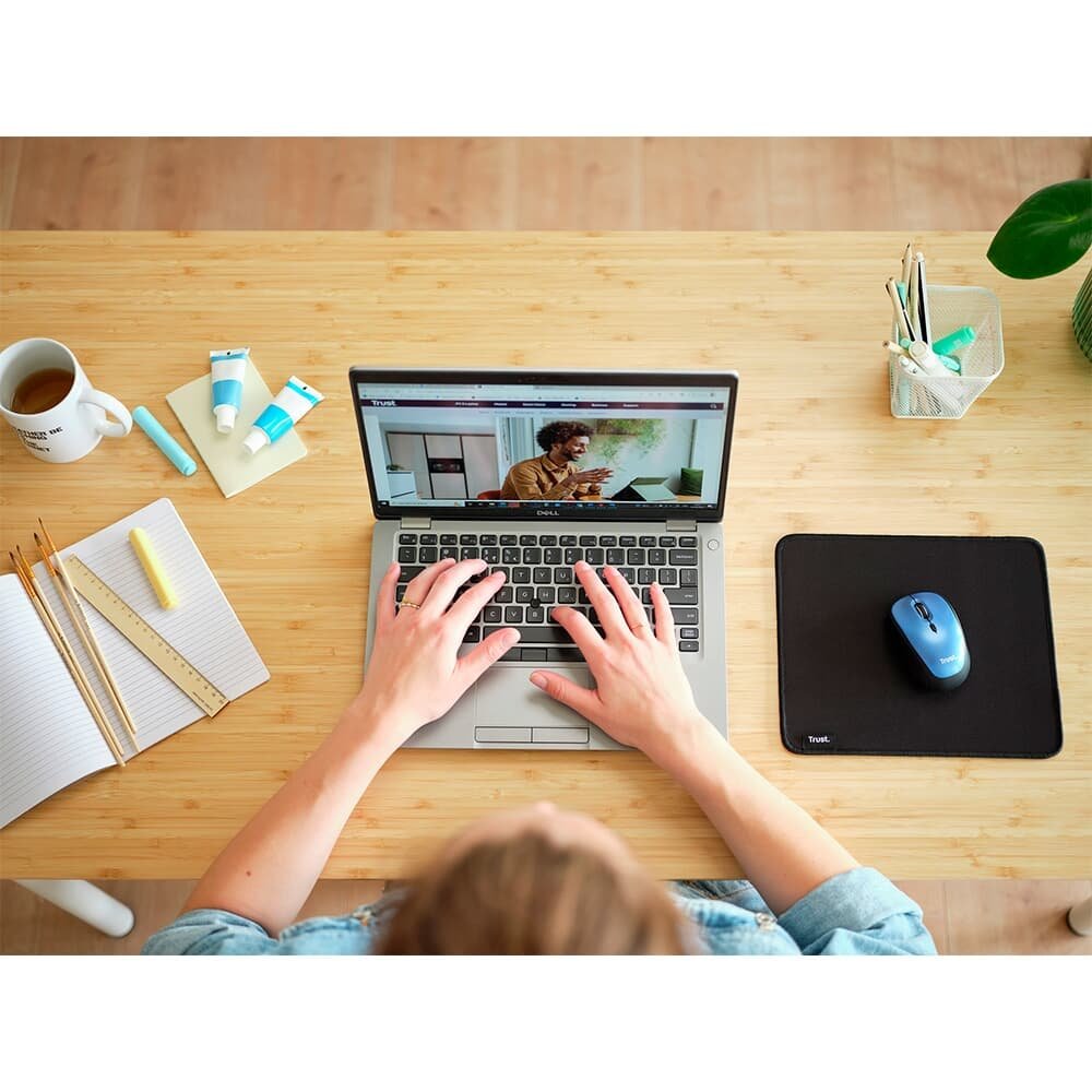 Imagem 10 de 11 do produto Mousepad Trust Boye Médio (250x210mm), Bordas Costuradas, Antiderrapante, Preto - 24743