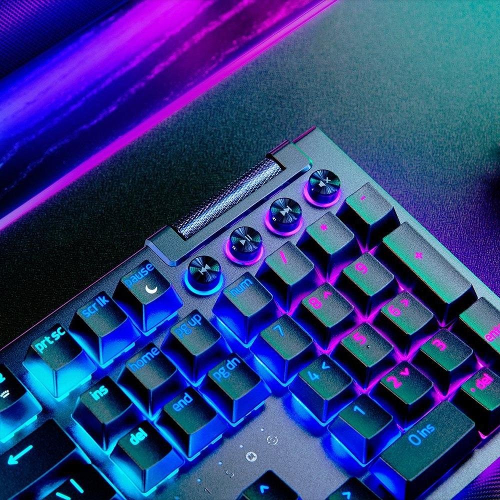 Teclado Gamer Razer Blackwidow V4 PRO