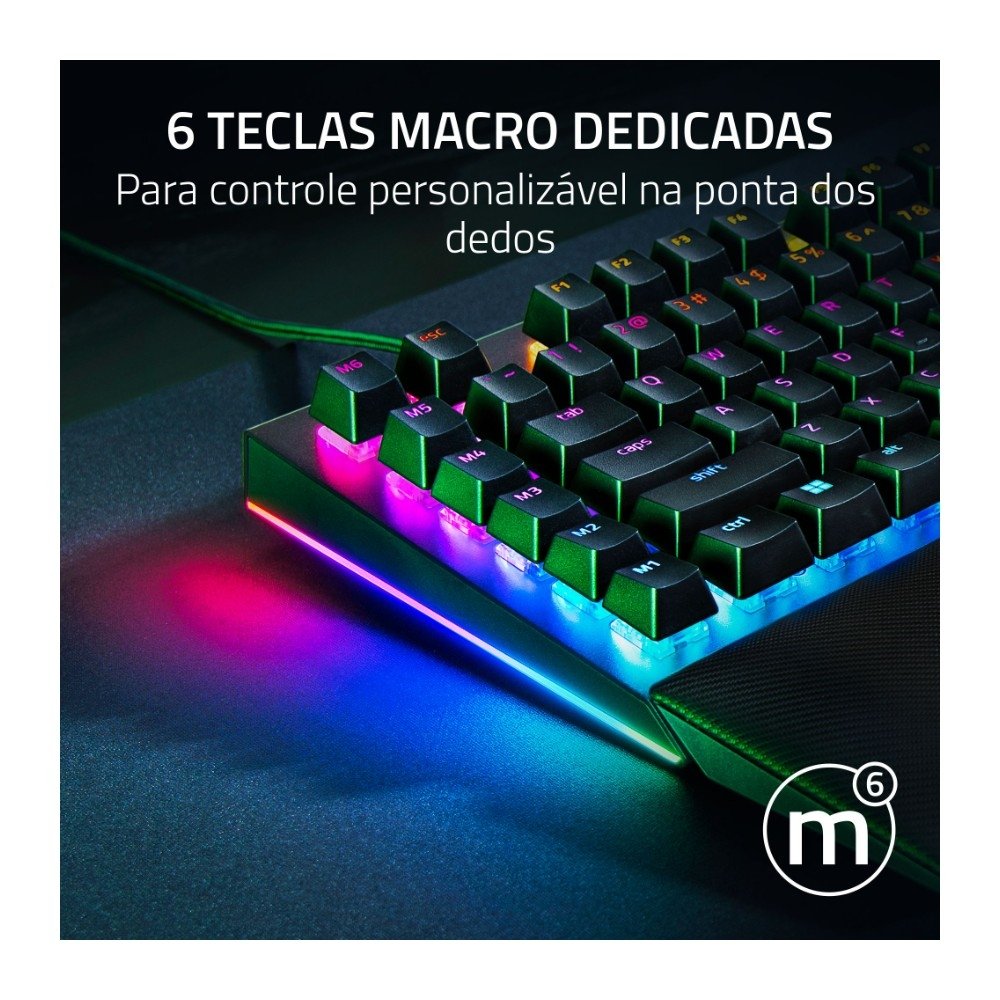Imagem 4 de 5 do produto Teclado Gamer Mecânico Razer BlackWidow V4, RGB Chroma, Switches Green, Layout US - RZ03-04690200