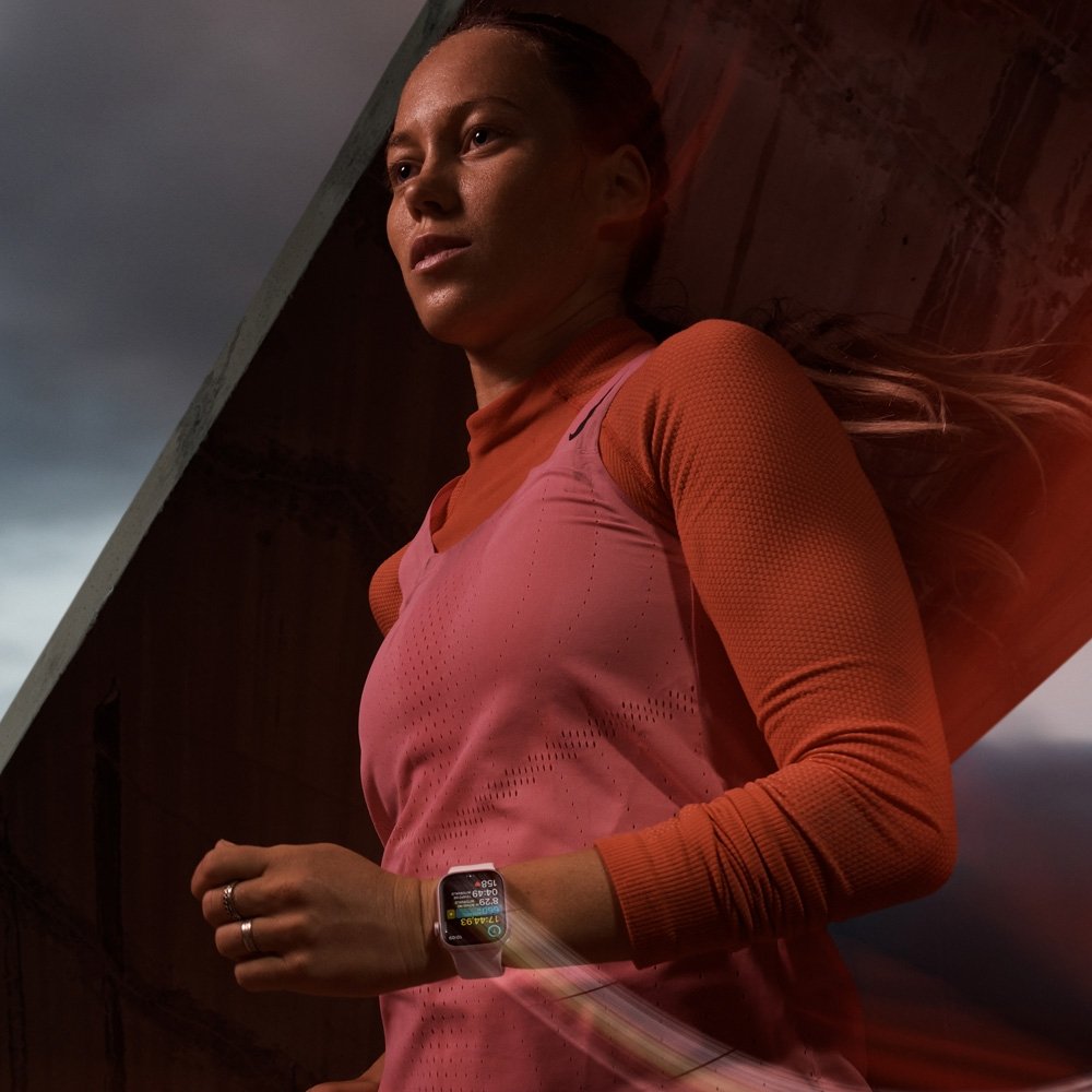 Apple Watch Series 9 41mm GPS Caixa Prateada de Alumínio, Pulseira Esportiva Azul-tempestade, Tamanho M/G, Neutro em Carbono - MR913BZ/A Apple Watch Series 9 41mm GPS Caixa Prateada de Alumínio, Pulseira Esportiva Azul-tempestade, Tamanho M/G, Neutro em Carbono - MR913BZ/A