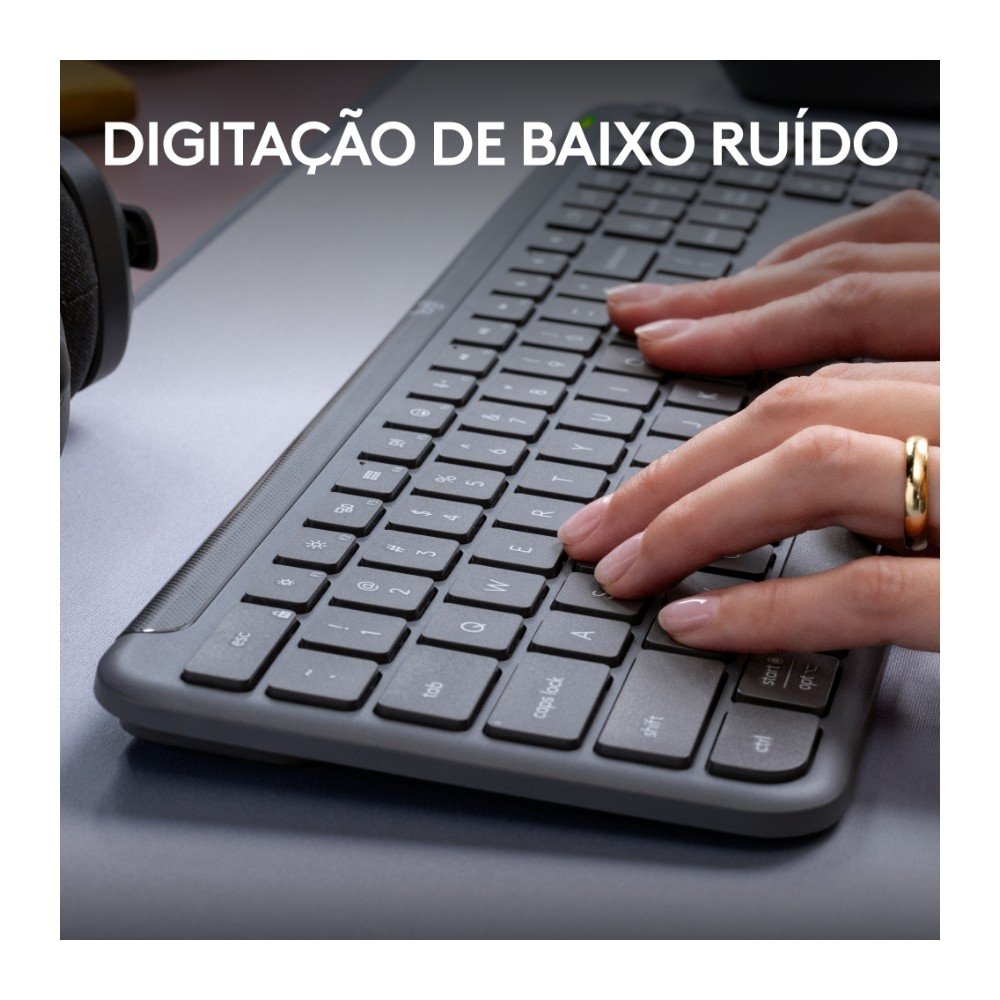 Imagem 6 de 11 do produto Teclado sem fio Logitech Signature Slim K950 Com Conexão Bluetooth ou Receptor USB Logi Bolt Incluso e Layout US INTL, Grafite - 920-012433