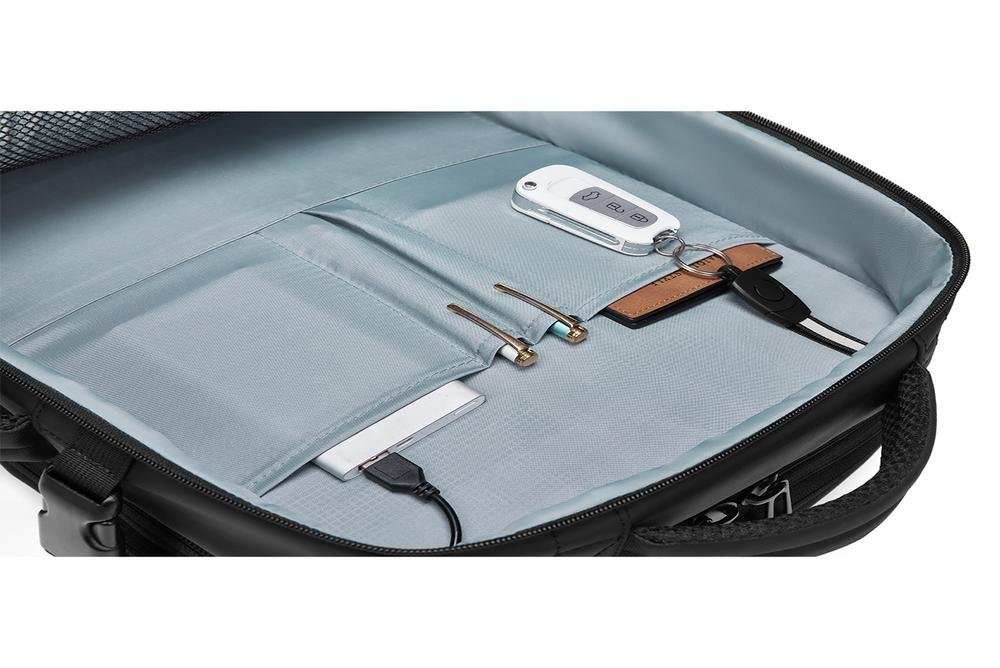 Imagem 14 de 15 do produto Mochila Gamer Rise Mode para Notebook até 15.6", Expansível, Style 02 Backpack, Preto - RM-BP-ST-02-B