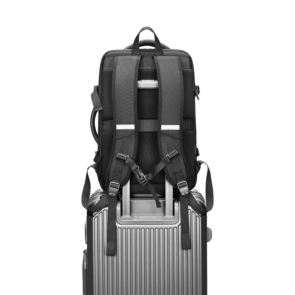 Imagem 14 de 18 do produto Mochila Gamer Rise Mode para Notebook até 15.6", Expansível, Style 03 Backpack, Preto - RM-BP-ST-03-B