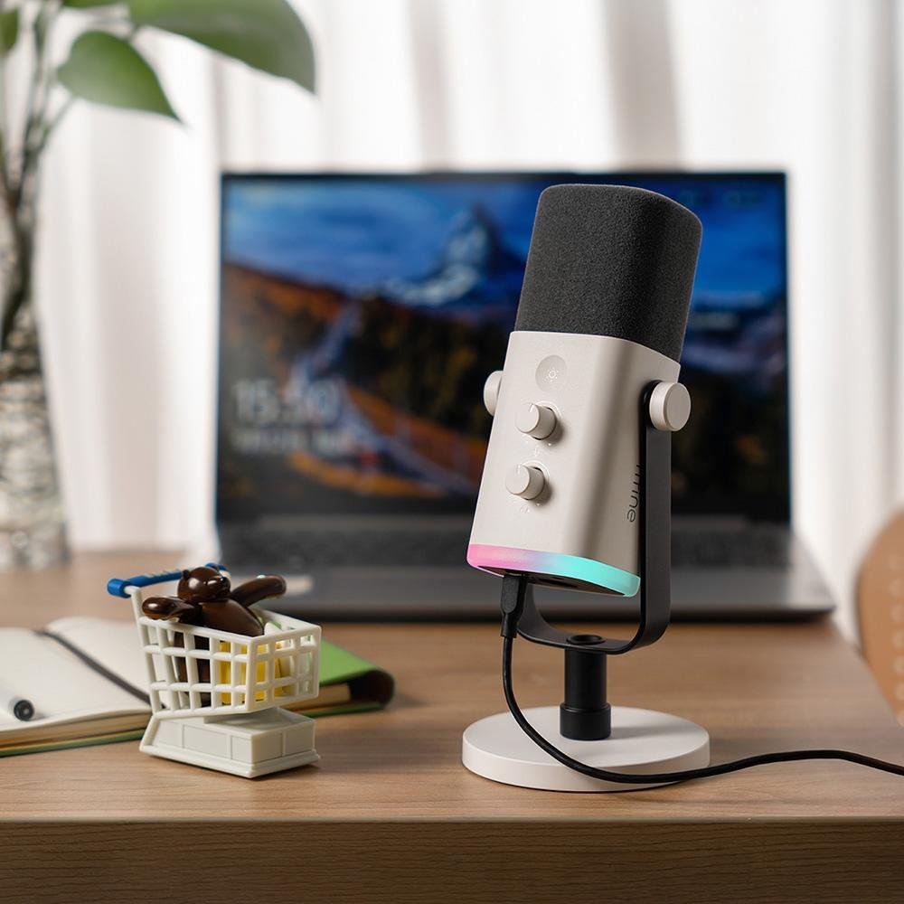 Microfone Dinâmico Gamer Fifine Ampligame, RGB, Cardióide, USB-C, Anti-Ruído, Para Streaming, Branco - AM8W Microfone Dinâmico Gamer Fifine Ampligame, RGB, Cardióide, USB-C, Anti-Ruído, Para Streaming, Branco - AM8W