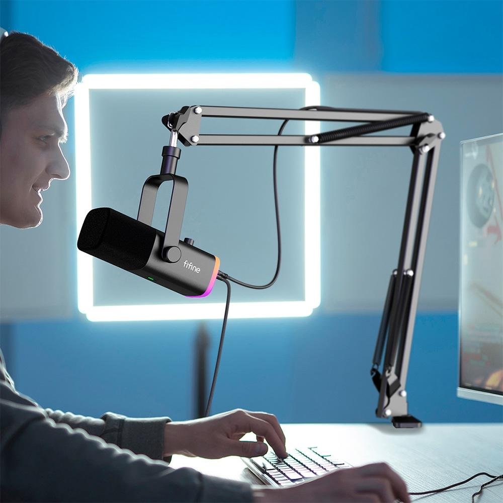 Imagem 7 de 10 do produto Microfone Dinâmico Gamer Fifine, RGB, Cardióide, USB Tipo-C e XLR, Anti-Ruído, Preto - AM8T