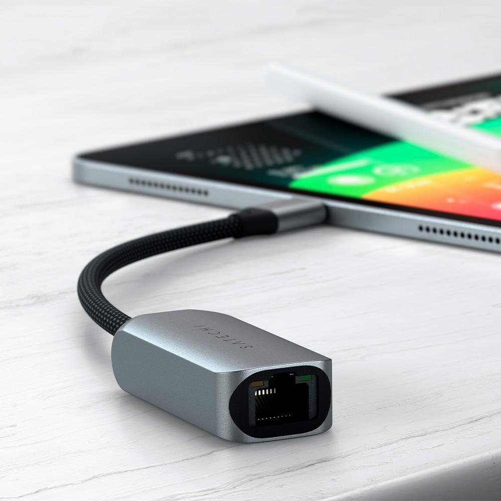 Adaptador de Rede Satechi Gigabit Ethernet, USB-C 2.5, Cinza - ST-AE25M Adaptador de Rede Satechi Gigabit Ethernet, USB-C 2.5, Cinza - ST-AE25M