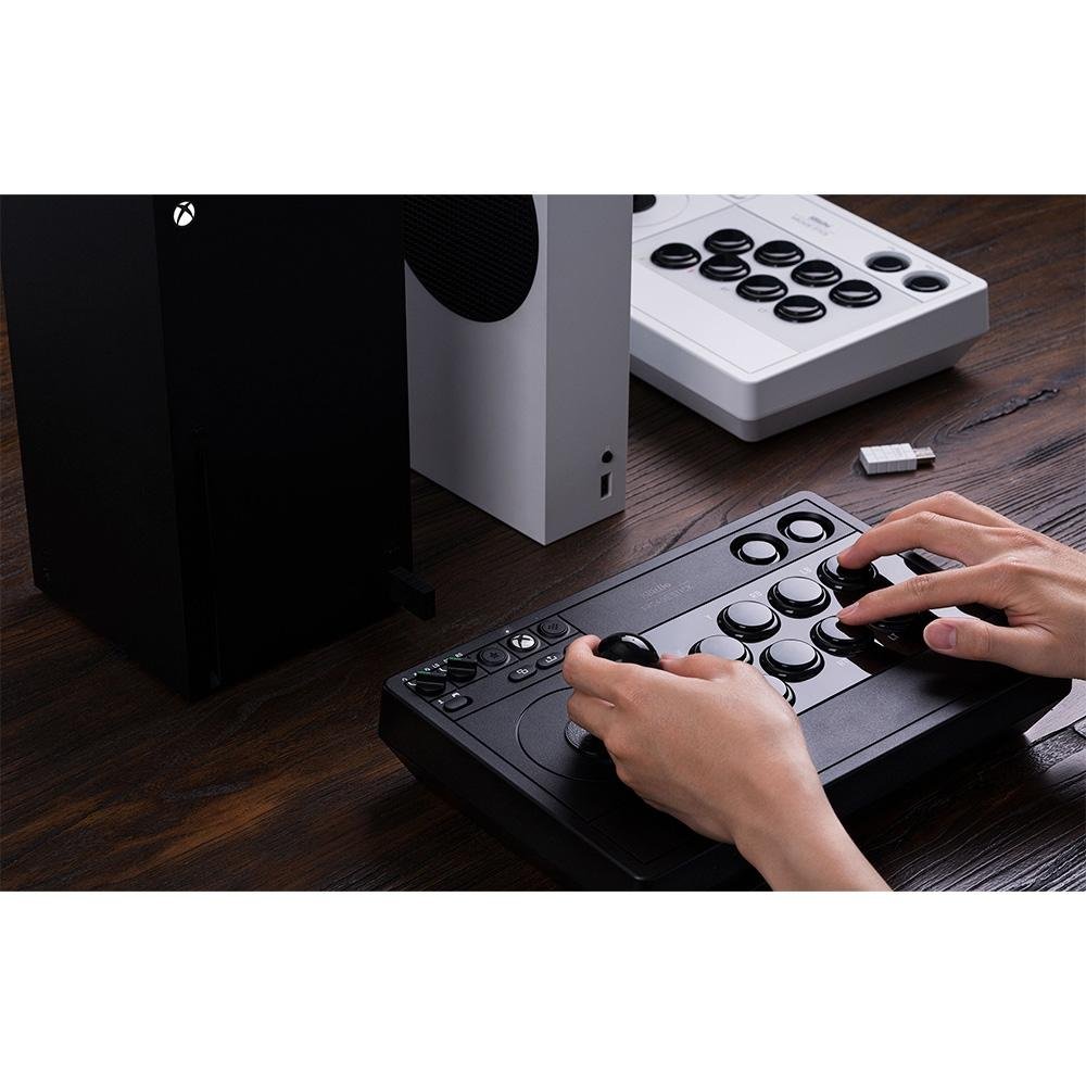 Imagem 7 de 13 do produto Controle Arcade Stick Sem Fio 8BitDo para Xbox, Preto - 81JA02D