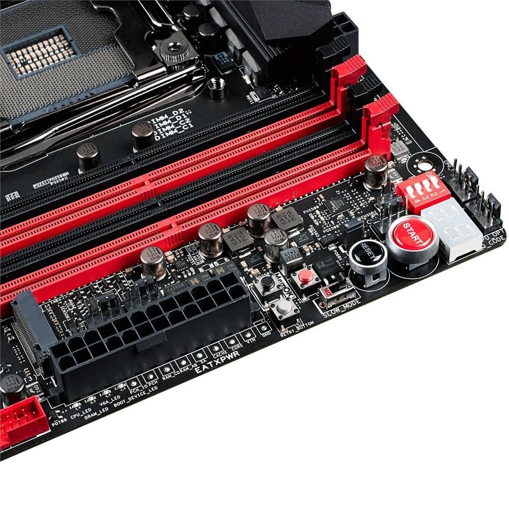 Imagem 11 de 11 do produto Placa-Mãe ASUS p/ Intel LGA 2011 eATX RAMPAGE V EXTREME 8xDDR4, Wi-Fi AC, M.2 x4, SATA Express, SupremeFX, SATA Express, SLI/CFX