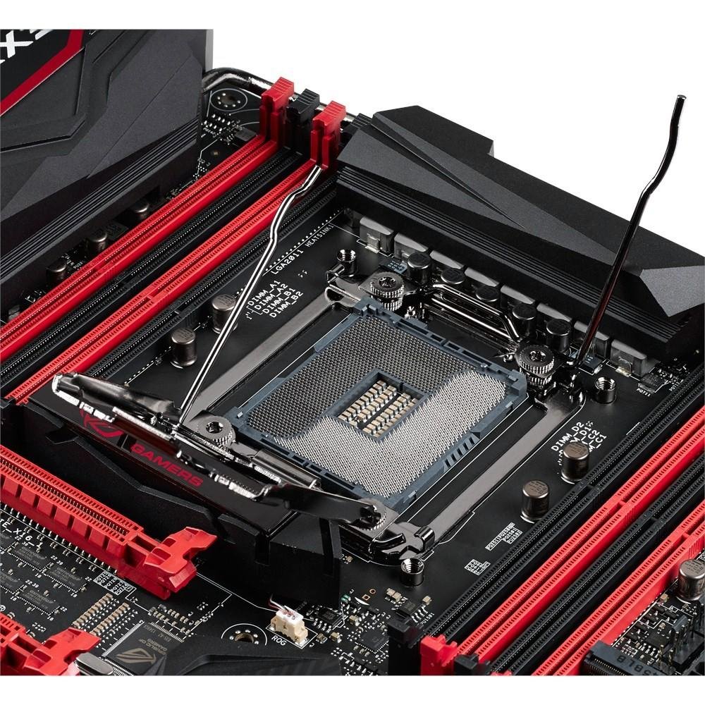 Imagem 5 de 11 do produto Placa-Mãe ASUS p/ Intel LGA 2011 eATX RAMPAGE V EXTREME 8xDDR4, Wi-Fi AC, M.2 x4, SATA Express, SupremeFX, SATA Express, SLI/CFX