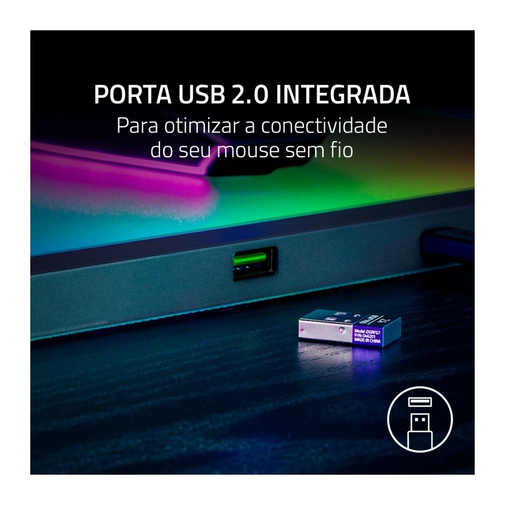 Imagem 4 de 5 do produto Mousepad Gamer Razer Firefly V2 Pro, RGB 15 Zonas Retroiluminado, Superfície Rígida Microtexturizada, Porta USB Passthrough, Preto - RZ02-04920100