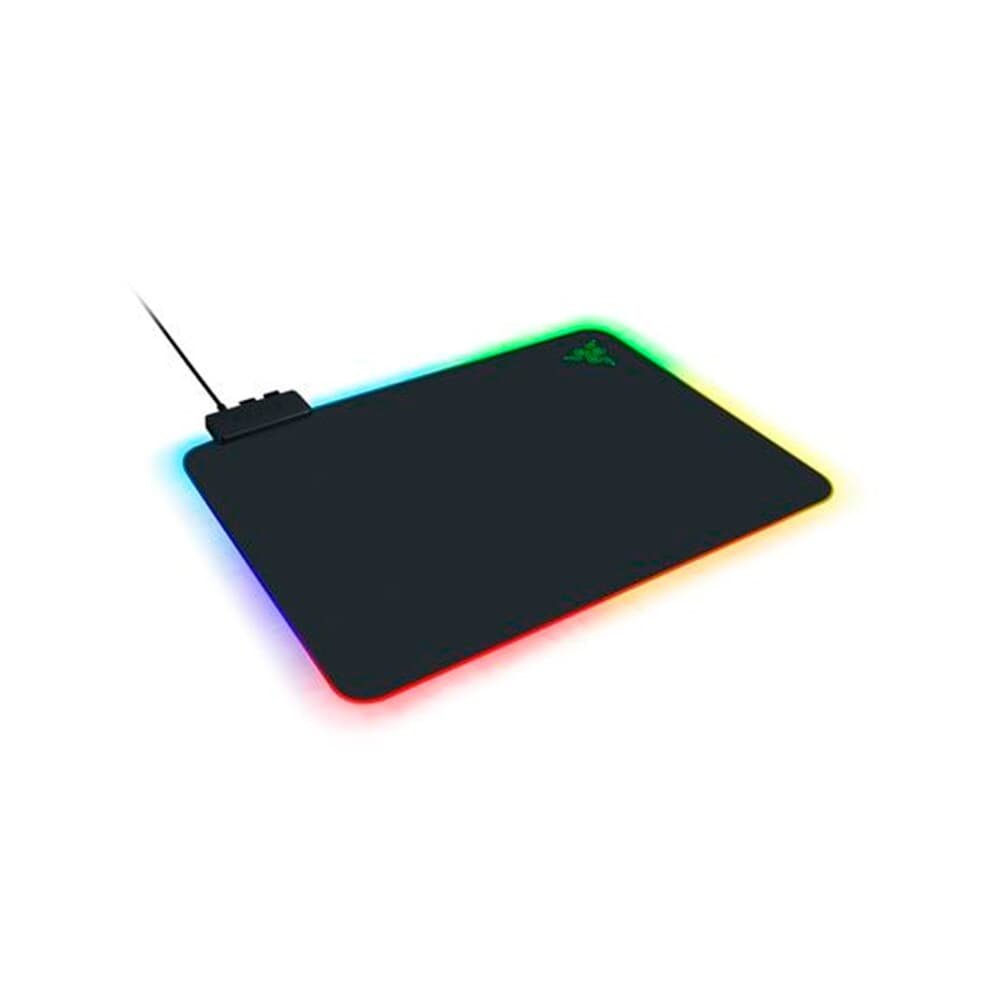 Imagem 3 de 5 do produto Mousepad Gamer Razer Firefly V2, Chroma RGB, Preto - RZ0203020100