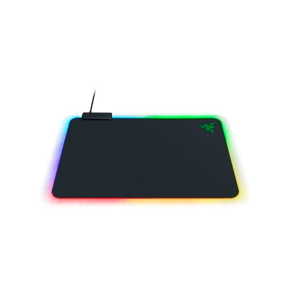 Imagem 4 de 5 do produto Mousepad Gamer Razer Firefly V2, Chroma RGB, Preto - RZ0203020100