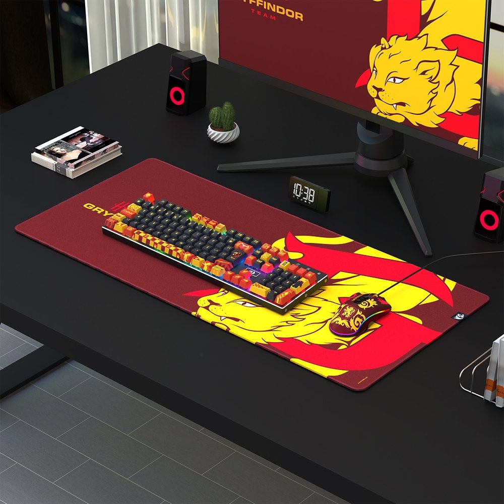 Imagem 6 de 8 do produto Mousepad Gamer Redragon Harry Potter Grifinória, 400x900x4mm, Tamanho L, Vermelho - HP-939