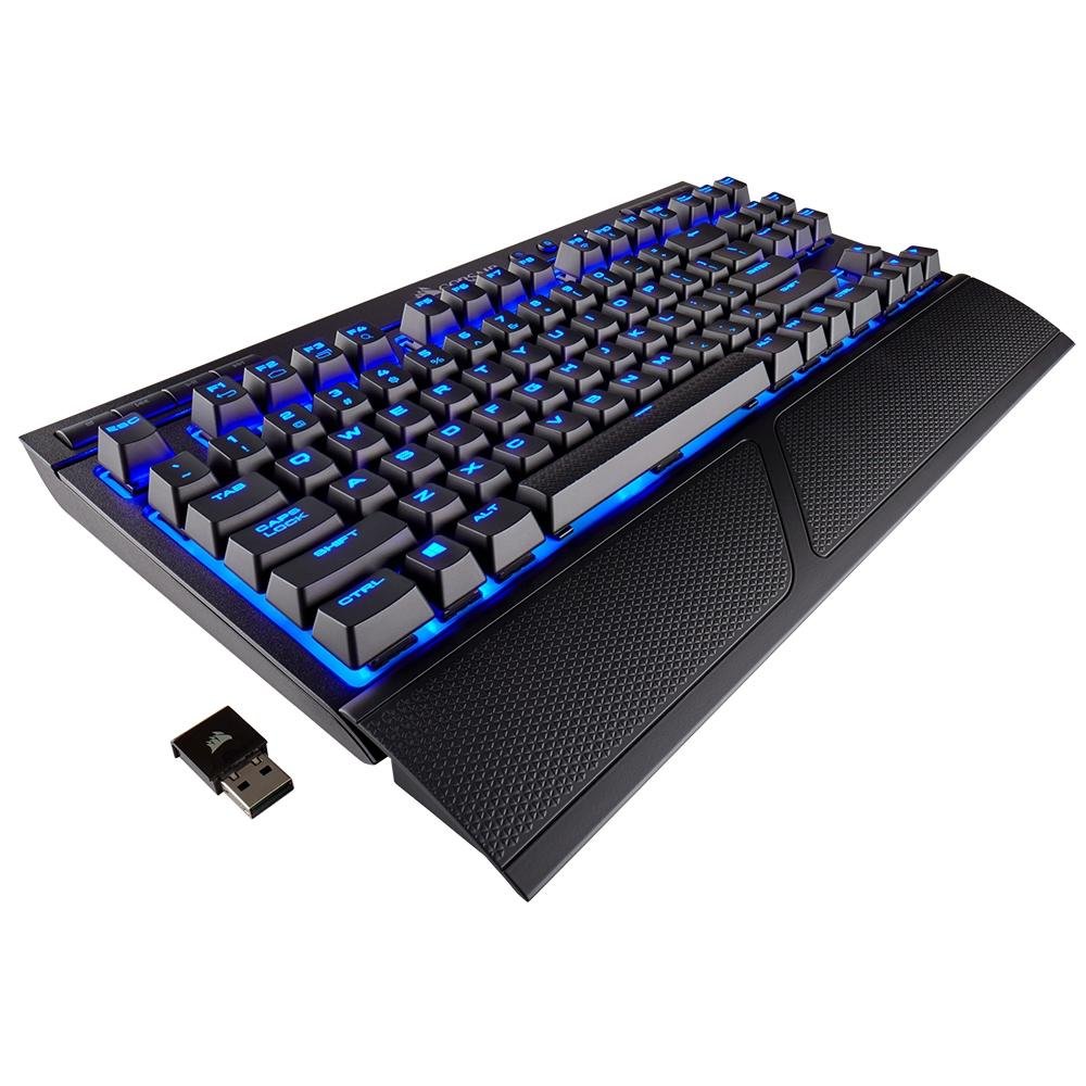 Imagem 8 de 12 do produto Teclado Mecânico Gamer Corsair K63, Wireless, LED Azul, Bluetooth, Switch Cherry MX Red, US - CH-9145030-NA
