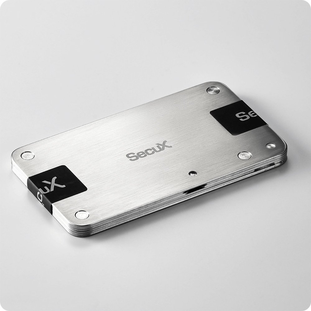 Imagem 7 de 15 do produto Placa de Recuperação SecuX X-SEED PRO, Alumínio Aeroespacial, Backup de 3x24 Palavras, Resistente a Fogo e Água, Prata - 98-100-000301