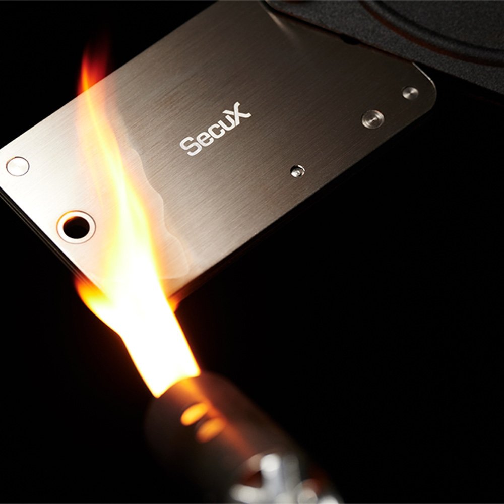 Imagem 12 de 15 do produto Placa de Recuperação SecuX X-SEED PRO, Alumínio Aeroespacial, Backup de 3x24 Palavras, Resistente a Fogo e Água, Prata - 98-100-000301